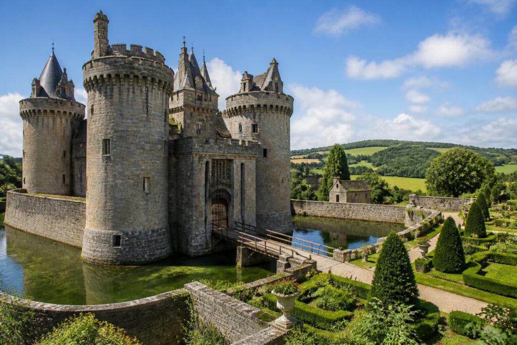 découvrez les châteaux et lieux emblématiques où a été tourné le film les visiteurs, une plongée dans les décors historiques qui ont marqué cette comédie française culte.